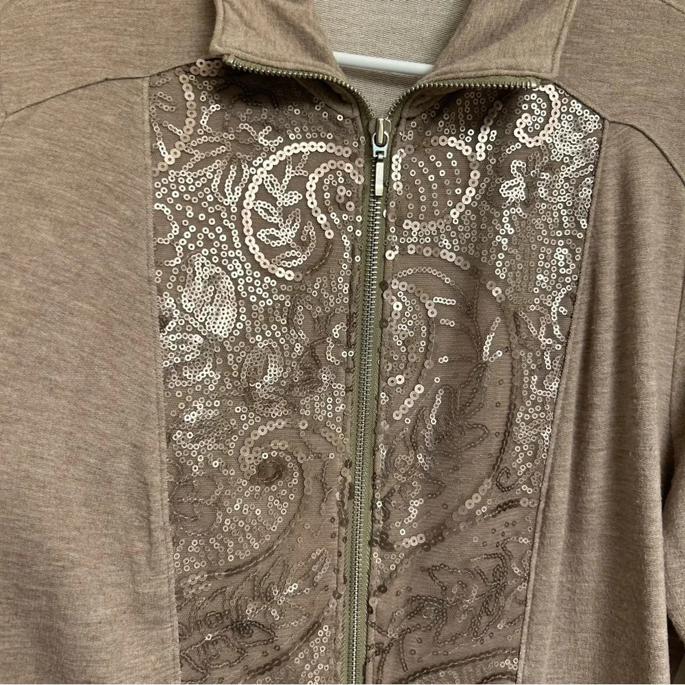 Chico’s Zenergy Women’s 2 Lg Beige Sequined Zip Up Jacket Side Ruched Athletic - Picture 6 of 12
